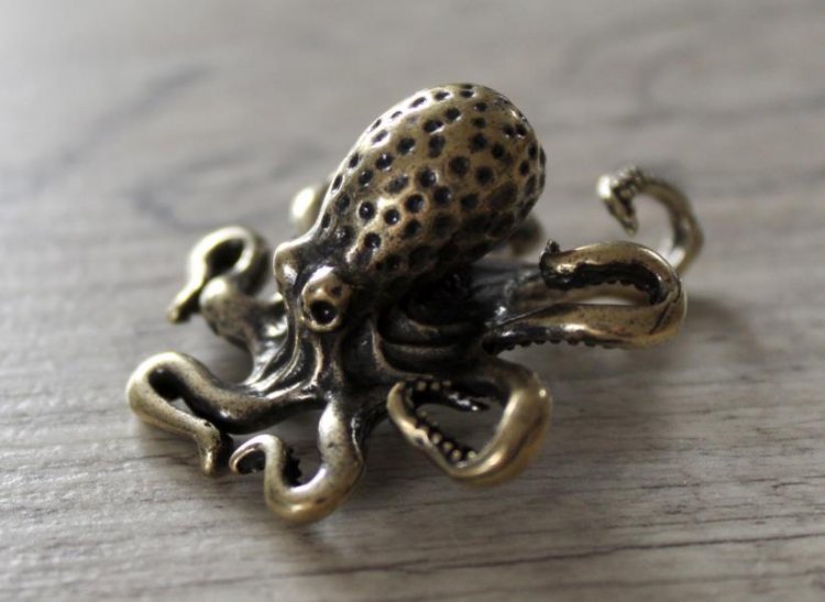 Brass Octopus - Click Image to Close