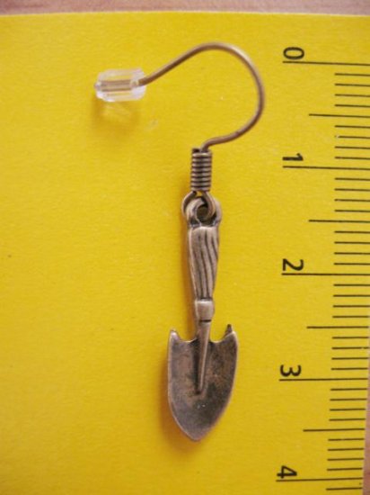Shovels Earrings - Click Image to Close