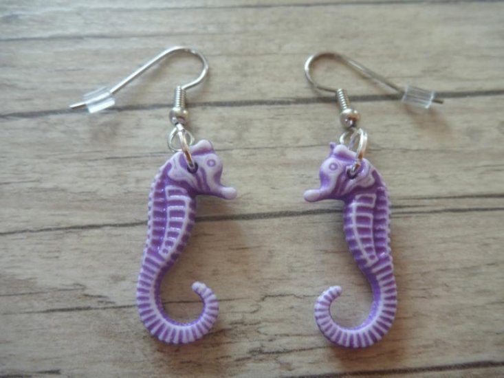 Marine Animals Seahorse purple Earrings - Click Image to Close