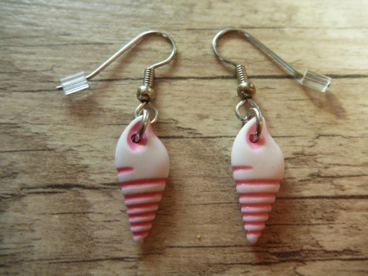 Marine Animals Snail pink Earrings - Click Image to Close