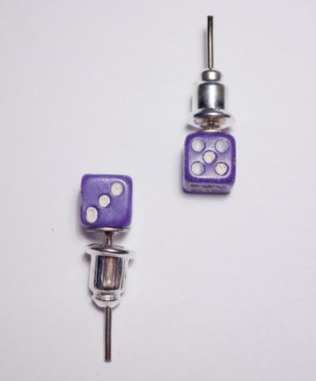 Ear Stud Dices purple - Click Image to Close