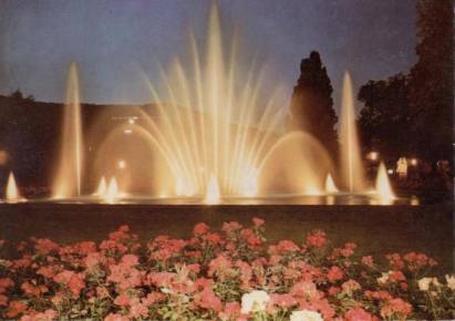 Bad Kissingen Water games in the Rose Garden - Click Image to Close