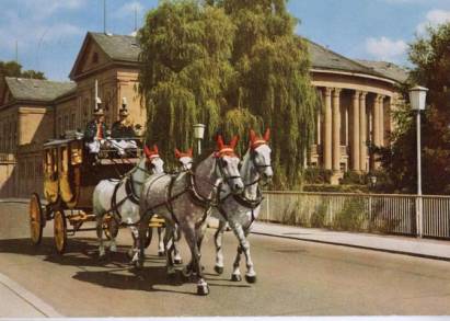 Bad Kissingen Coach in front of the Regent's - Click Image to Close