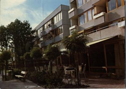 Hamburg - Seniorenwohnheim der Johann Carl Müller Stiftung - zum Schließen ins Bild klicken