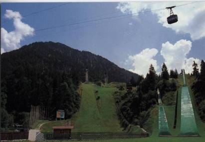 Oberstdorf - Schattenberg-Schanzen mit Nebelhornbahn - zum Schließen ins Bild klicken