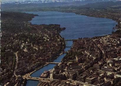 Zürich mit Alpen - zum Schließen ins Bild klicken