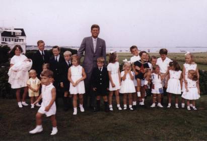 Hyannisport Weekend - Kennedy with children of his familiy - Click Image to Close