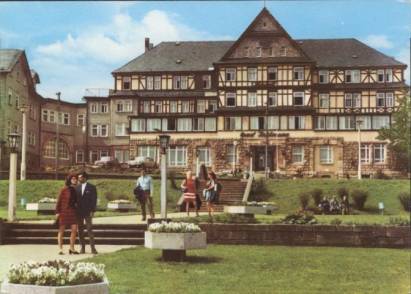 Oberhof (Thür.) - Hotel "Ernst-Thälmann-Haus", Reisebüro der DDR - zum Schließen ins Bild klicken