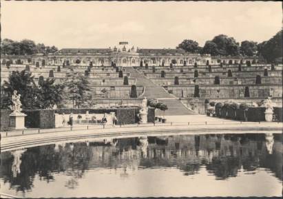 Potsdam - Sanssouci mit Terassen - zum Schließen ins Bild klicken