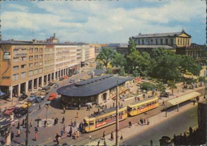 Hannover - At Kröpcke with tram - Click Image to Close