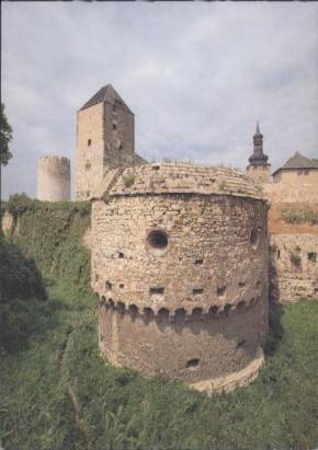 Burg Querfurt - Südbastion mit Marterturm - zum Schließen ins Bild klicken