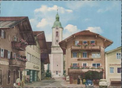 Miesbach / Obb. - Dorfpartie mit Pfarrkirche - zum Schließen ins Bild klicken