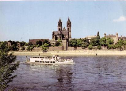 Magdeburg Dom - zum Schließen ins Bild klicken