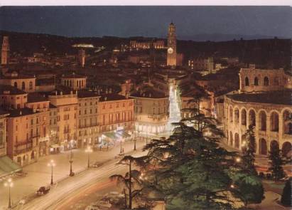 Verona Bra-Platz - zum Schließen ins Bild klicken
