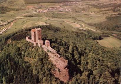 Annweiler am Trifels - Burg Trifels - zum Schließen ins Bild klicken