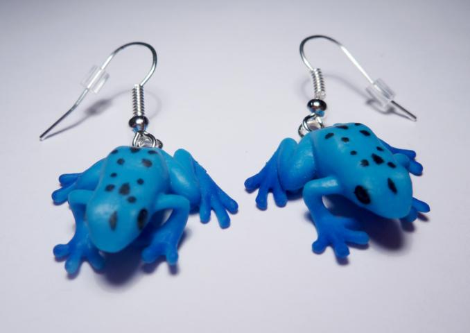 Poison Dart Frogs blue Earrings - Click Image to Close