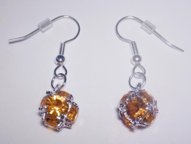 Crystal Earrings amber colored - Click Image to Close