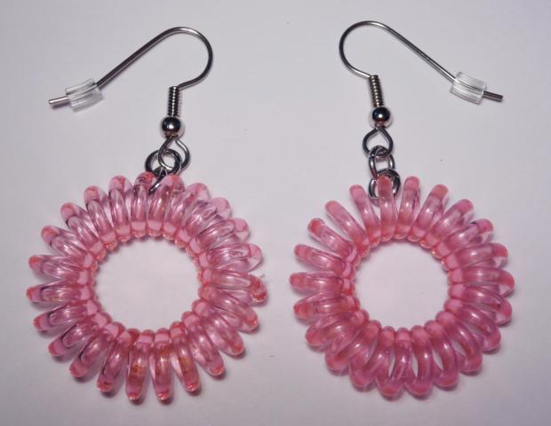 Spiralgummi Ohrringe pink - zum Schließen ins Bild klicken