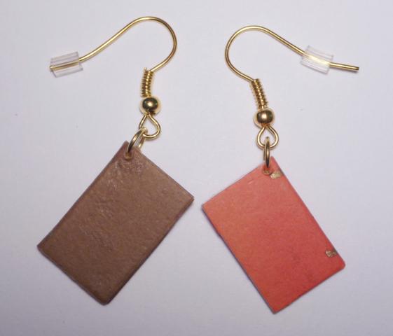 Books Earrings red/brown - Click Image to Close
