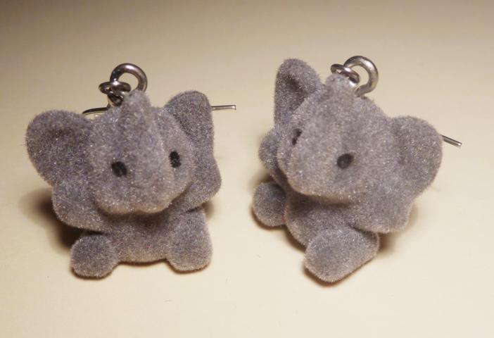Elephant Earrings grey - Click Image to Close