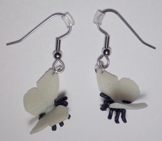 Butterfly Earrings - Glow in the Dark - Click Image to Close