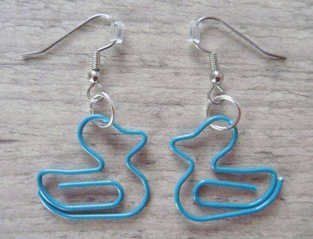 Paperclips Earrings duck blue - Click Image to Close