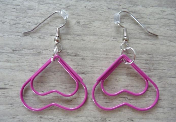 Paperclips Earrings heart pink - Click Image to Close
