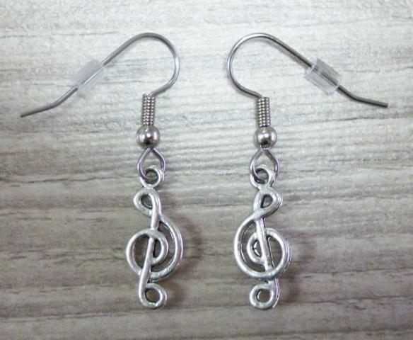 Clef Earrings - Click Image to Close