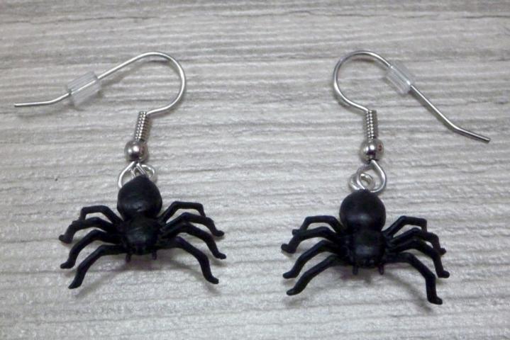 Spider Earrings - Click Image to Close