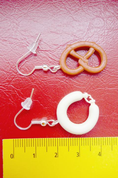 Sausages and Pretzel Earrings - Click Image to Close