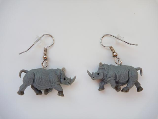 Rhinos Earrings - Click Image to Close