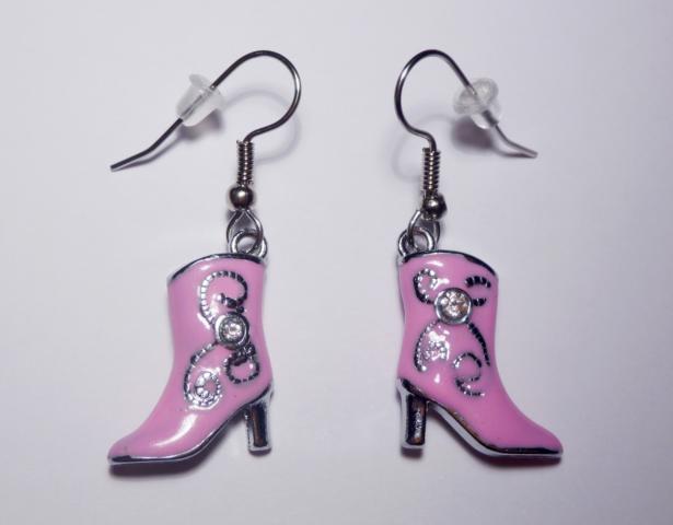 Boots pink Earrings - Click Image to Close