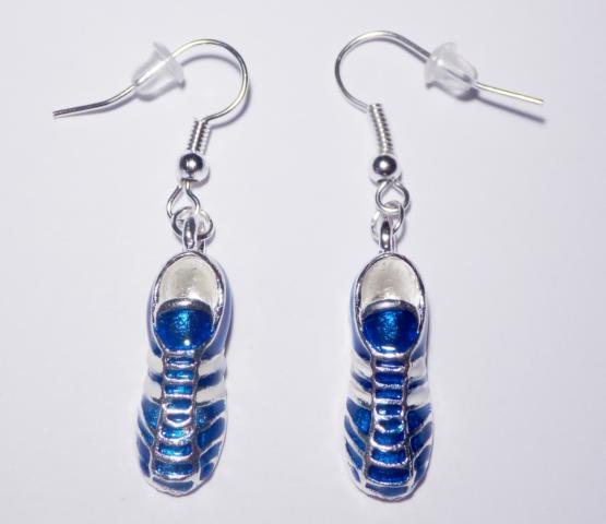 Soccer Shoes blue/white Earrings - Click Image to Close