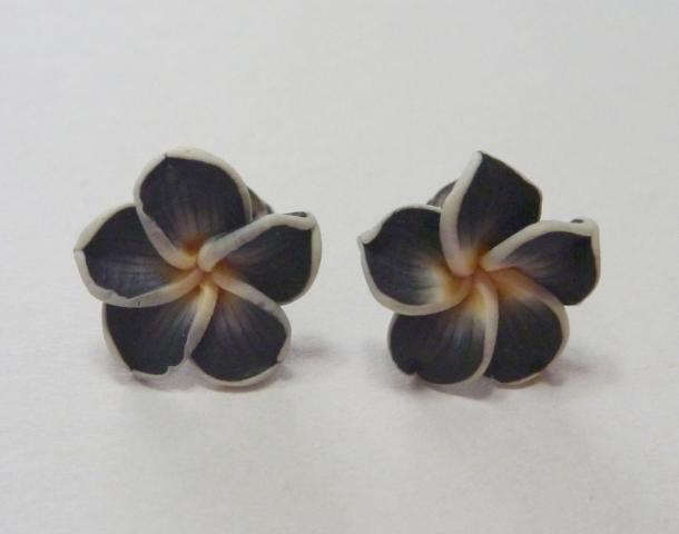 Blumen Ohrstecker schwarz - zum Schließen ins Bild klicken