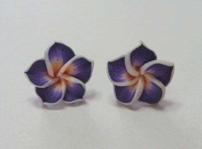 Flower Ear Stud purple - Click Image to Close