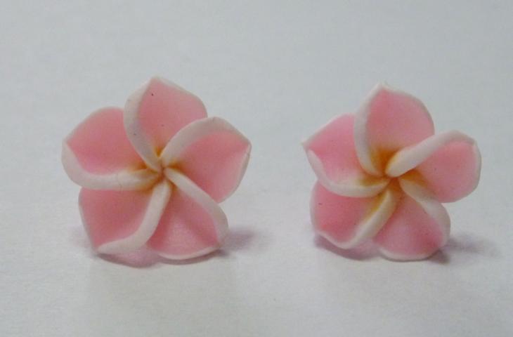 Flower Ear Stud light pink - Click Image to Close